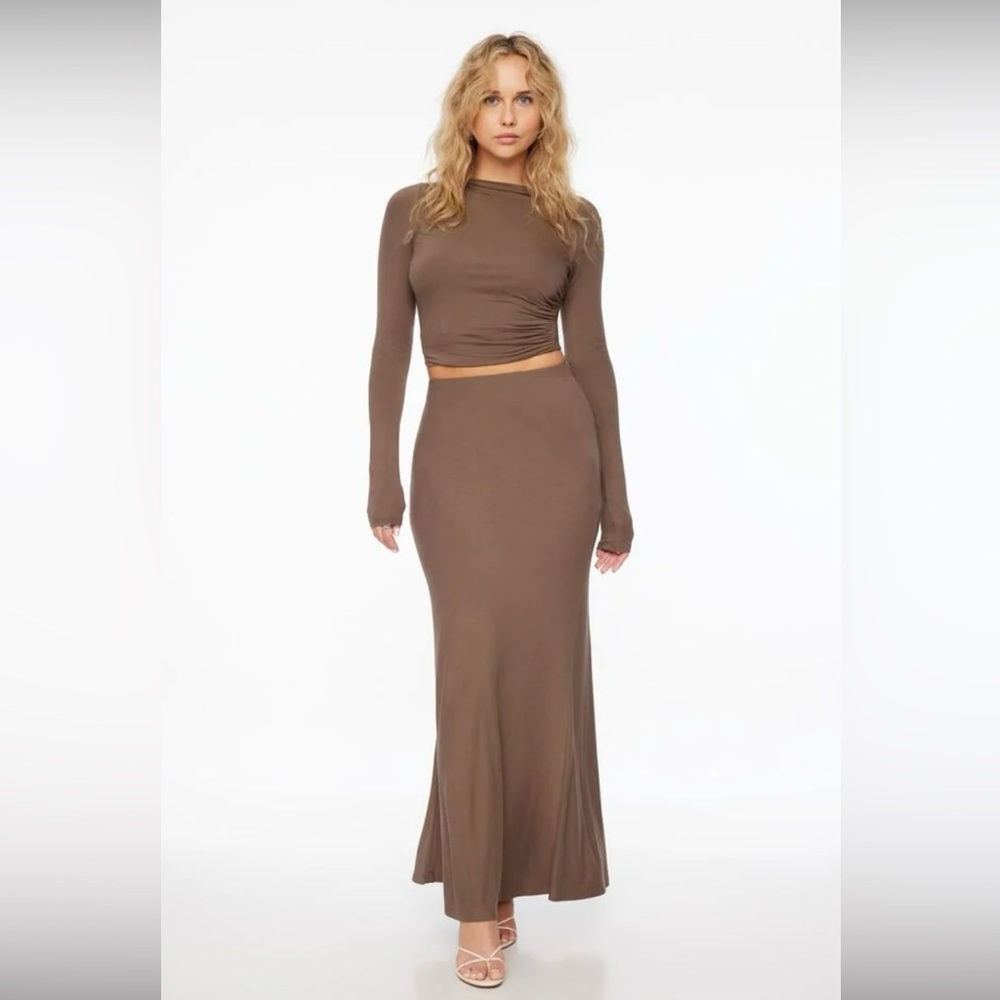 Dynamite Adriana long sleeve top and skirt set
